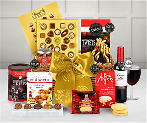 Cotswold Hamper With Red Wine